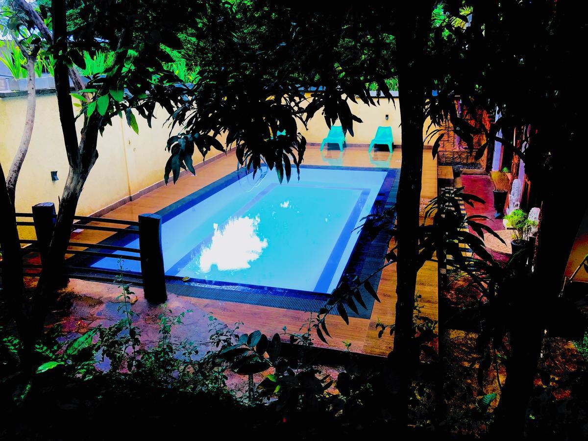 Veraima Kandy Hotel Exterior photo